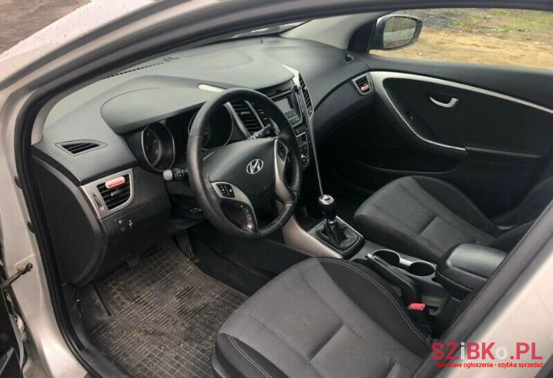 2013' Hyundai i30 photo #6