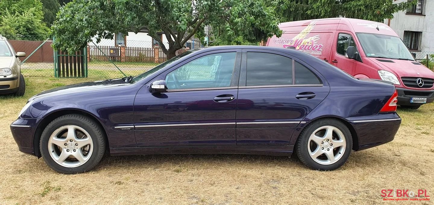 2002' Mercedes-Benz C-Class photo #3
