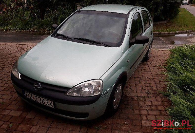 2002' Opel Corsa photo #2