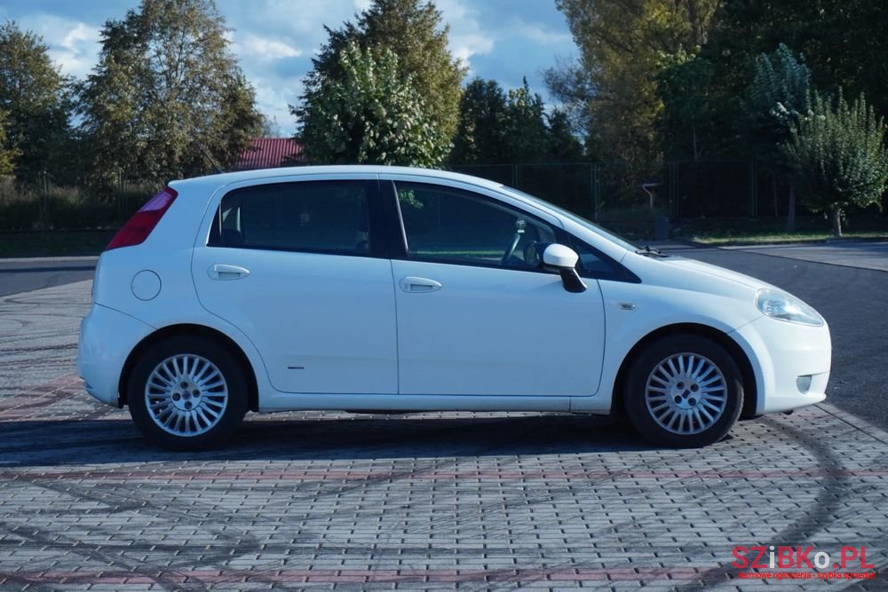 2008' Fiat Grande Punto photo #4