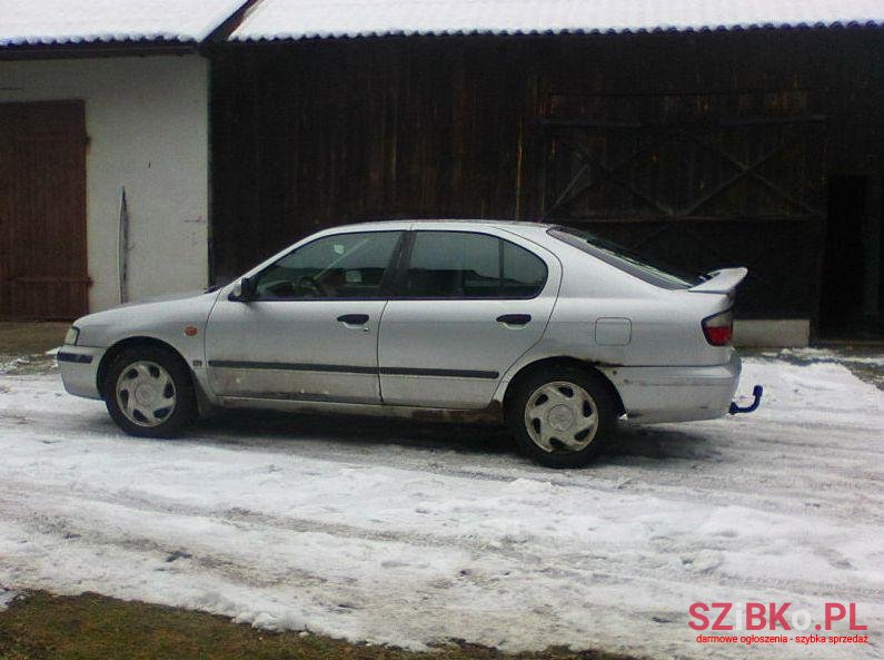 1999' Nissan Primera photo #1