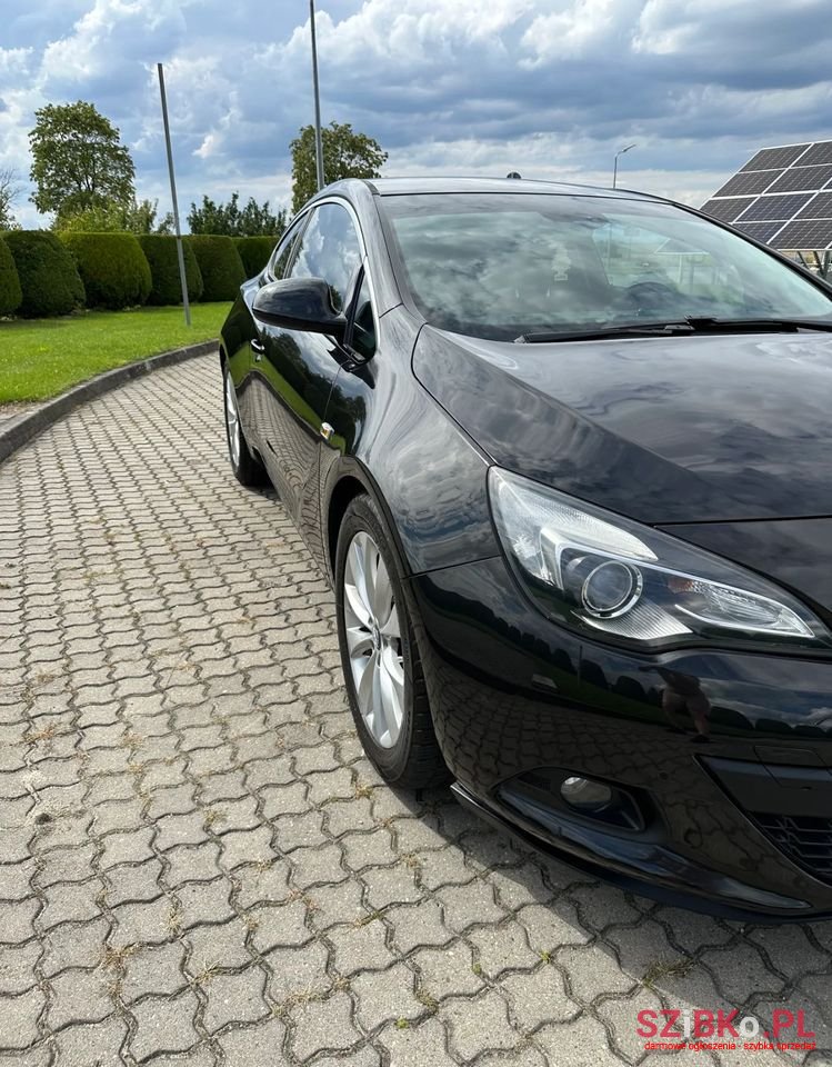 2012' Opel Astra Gtc 1.4 Turbo photo #4