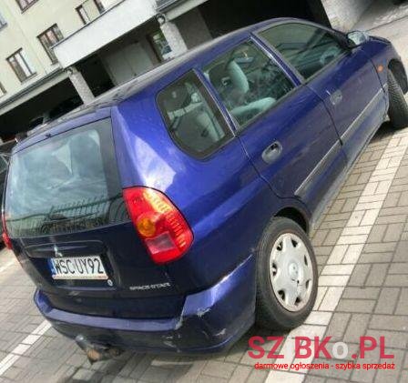 2002' Mitsubishi Space Star photo #1
