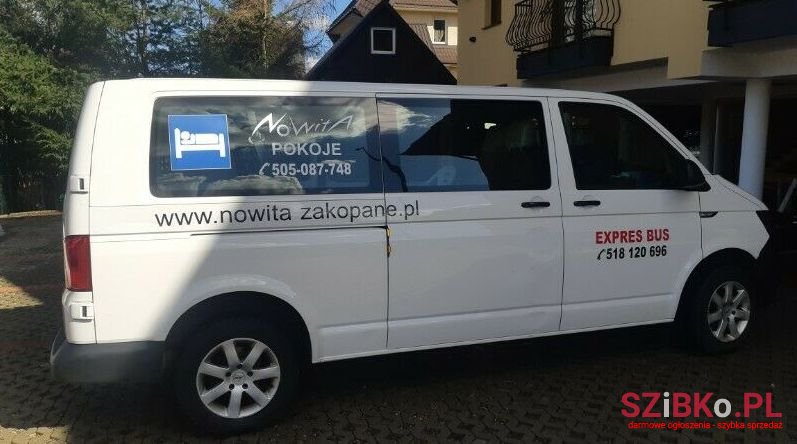 2016' Volkswagen Caravelle photo #1