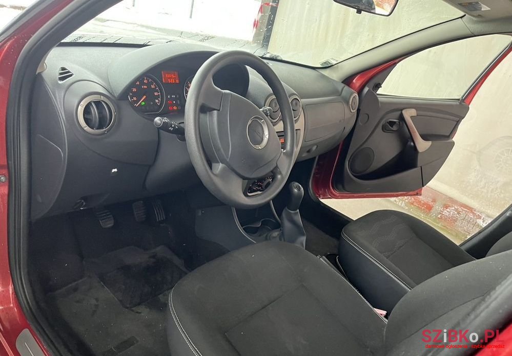 2011' Dacia Sandero Stepway 1.5 Dci photo #6