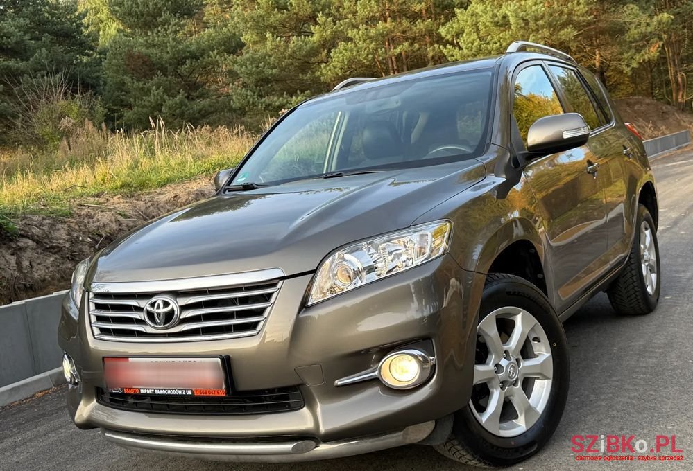 2010' Toyota RAV4 2.0 Vvt-I Premium photo #2