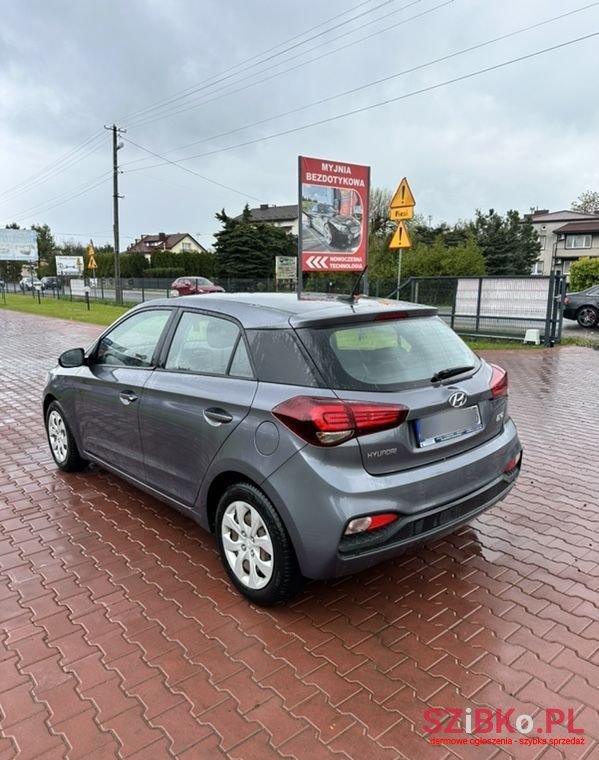2019' Hyundai i20 photo #4