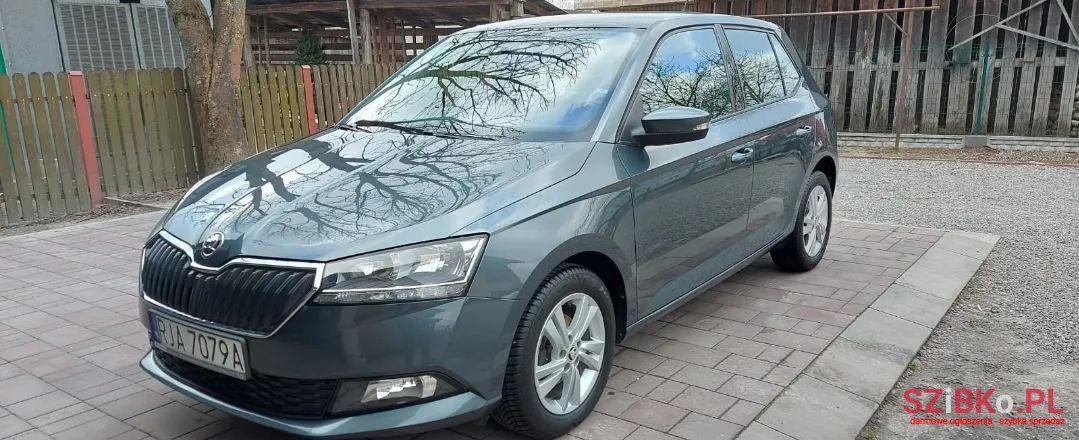 2018' Skoda Fabia photo #1