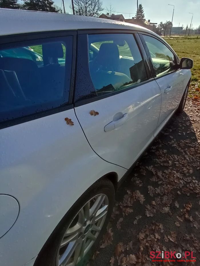 2011' Ford Focus photo #2