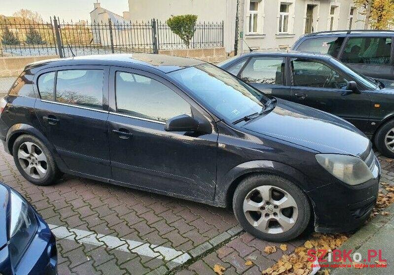 2004' Opel Astra photo #1