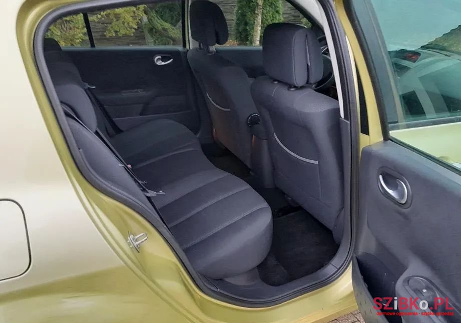 2003' Renault Megane photo #6