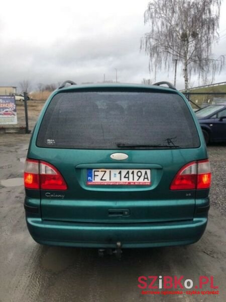 2001' Ford Galaxy photo #2