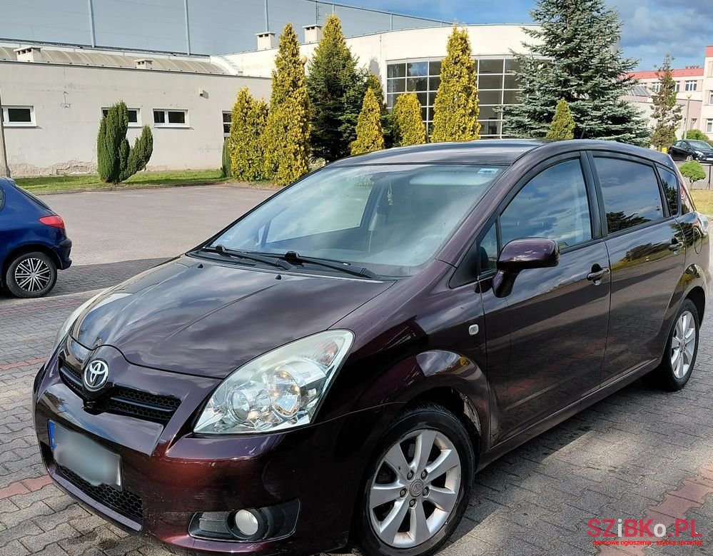 2007' Toyota Corolla Verso 1.8 Luna photo #1