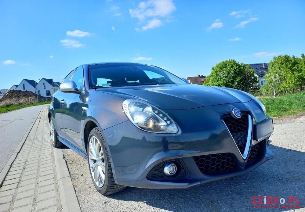 2016' Alfa Romeo Giulietta 1.4 Tb Super photo #2