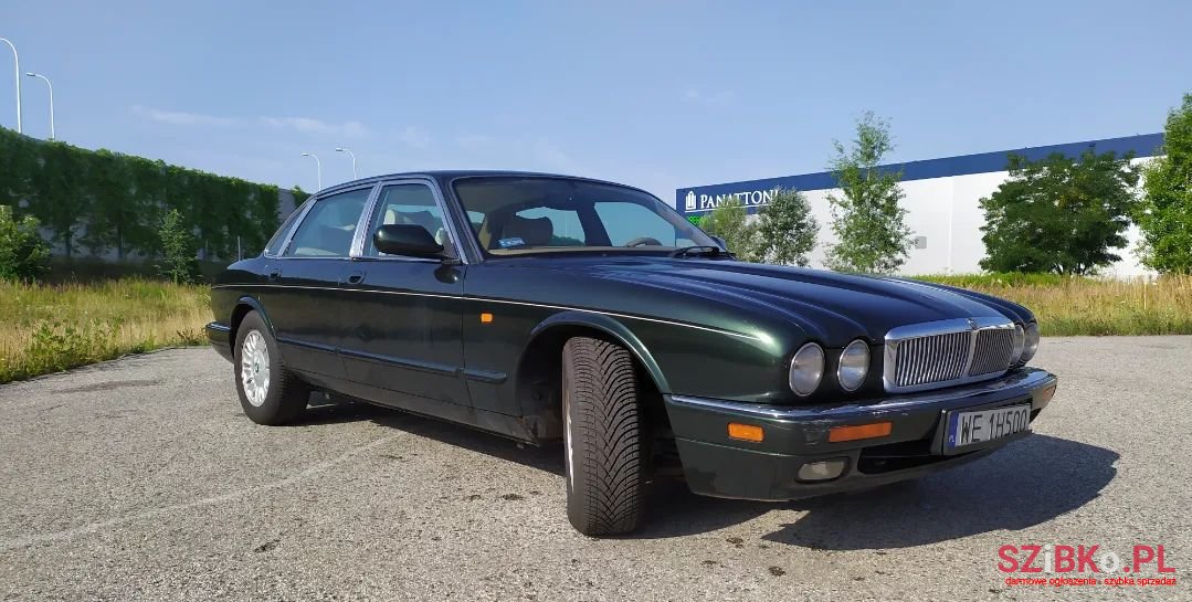 1997' Jaguar XJ photo #2