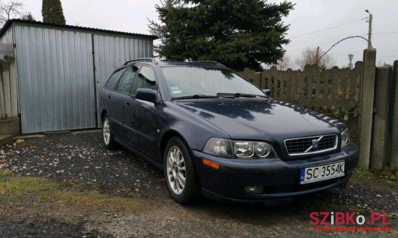 2003' Volvo V40 photo #2