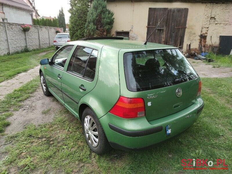 1998' Volkswagen Golf photo #2