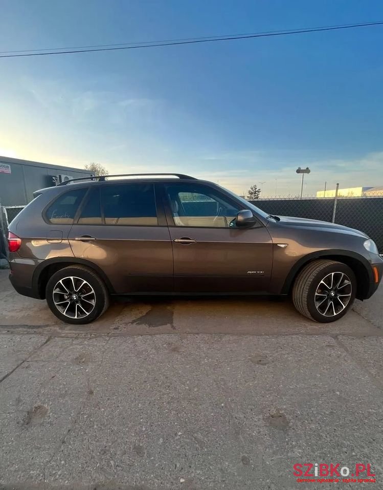 2010' BMW X5 3.5I Xdrive photo #3