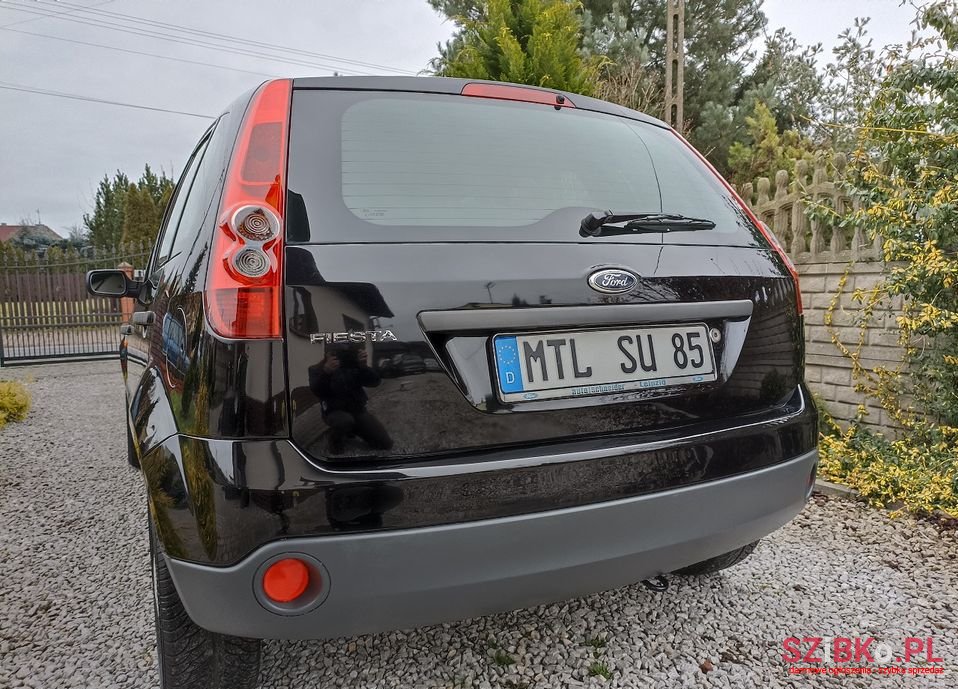 2005' Ford Fiesta photo #6