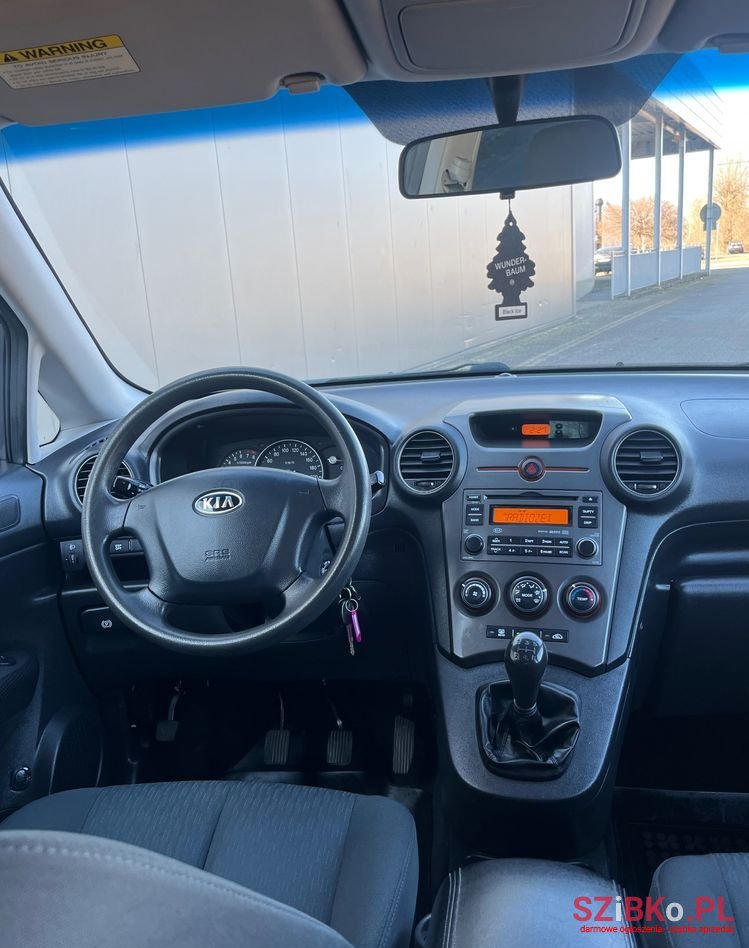 2009' Kia Carens 2.0 Cvvt Lx photo #5