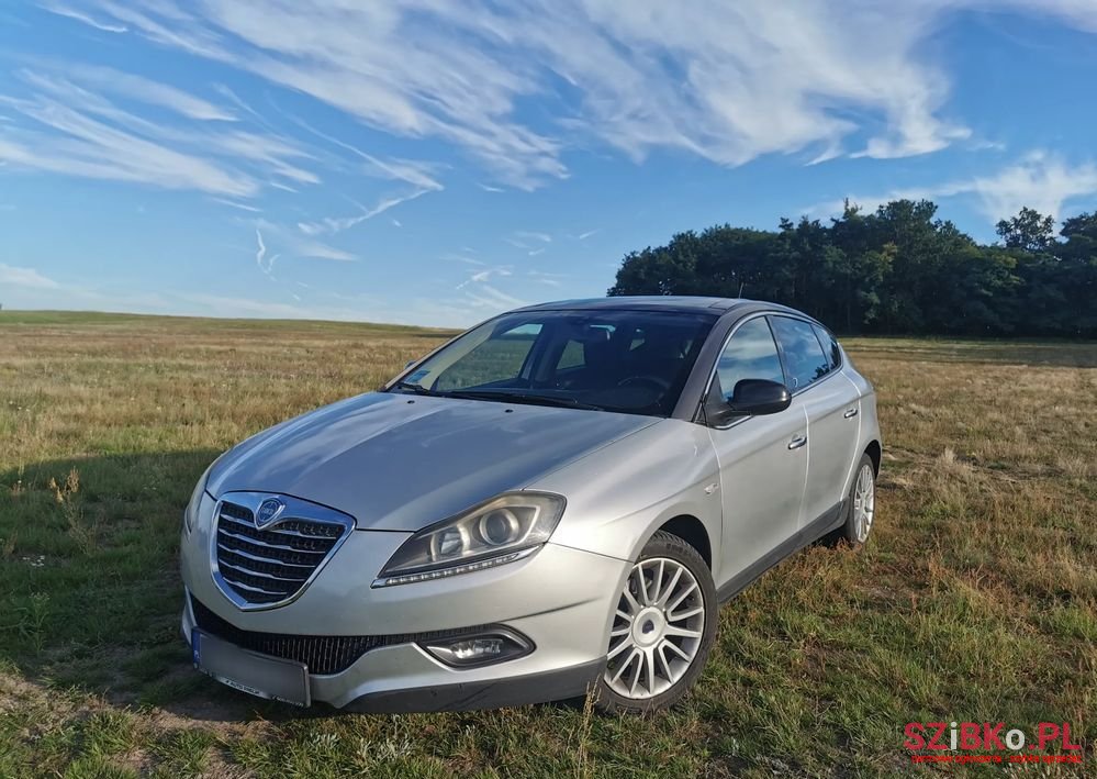 2009' Lancia Delta photo #2