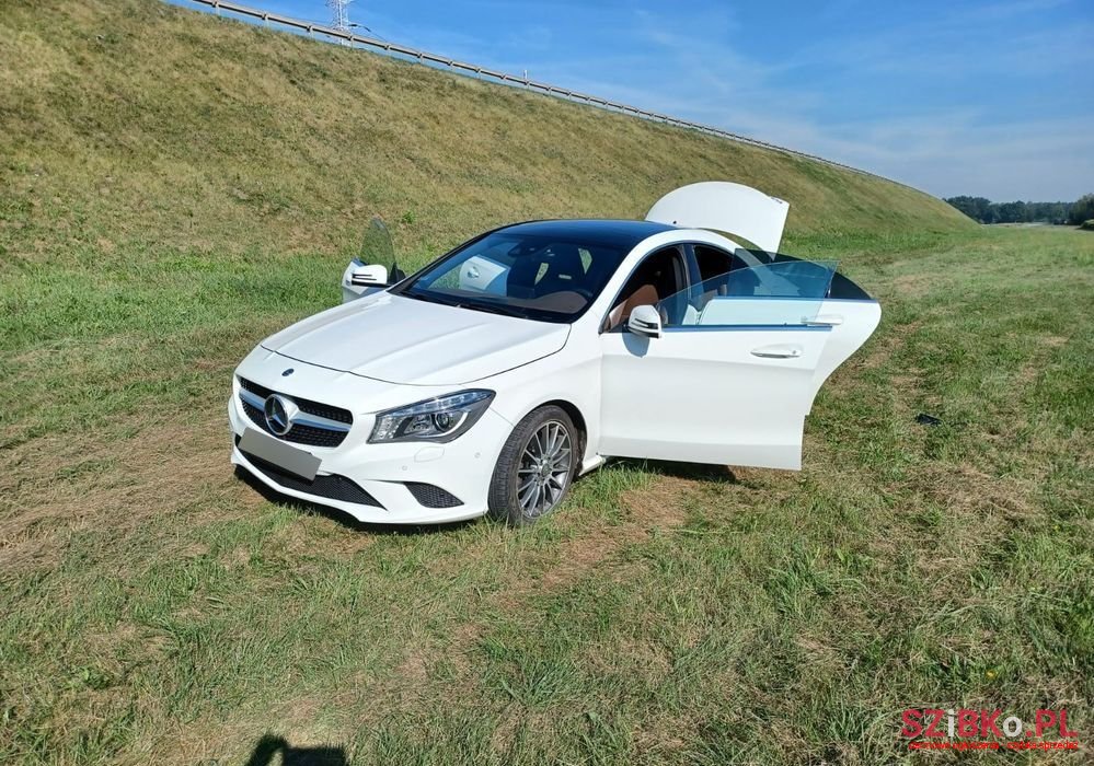 2015' Mercedes-Benz CLA 250 4-Matic Sport photo #5