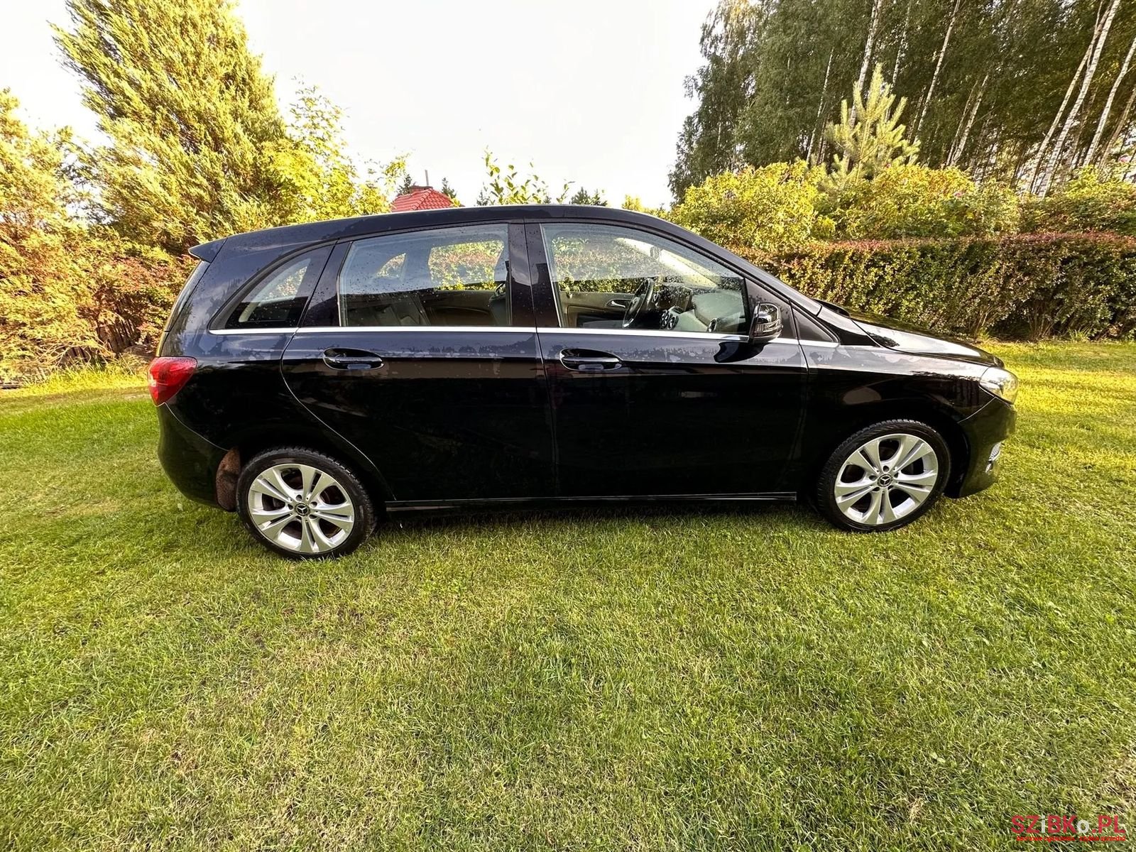 2017' Mercedes-Benz B-Class photo #5