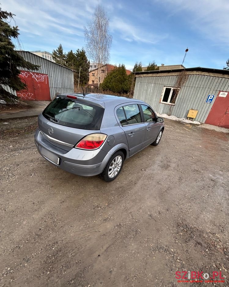 2004' Opel Astra photo #5