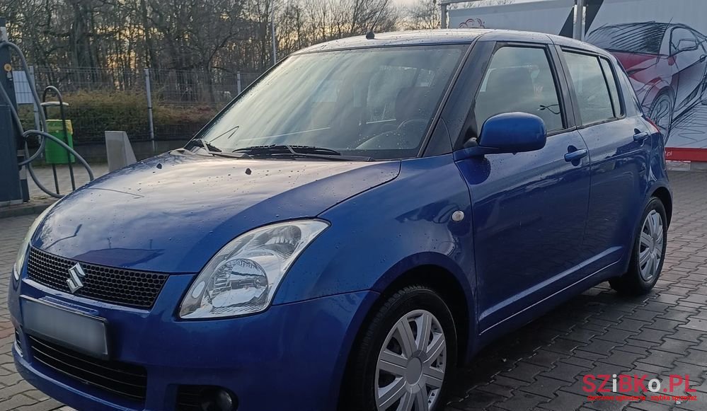 2007' Suzuki Swift photo #2