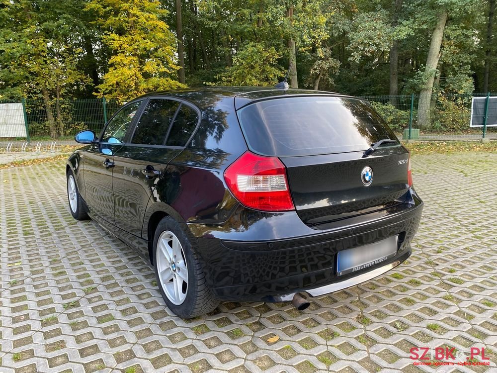 2006' BMW 1 Series 120D photo #3