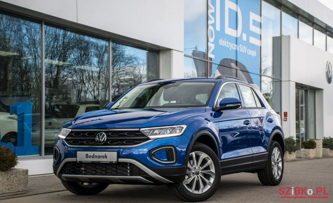 2022' Volkswagen T-Roc photo #1