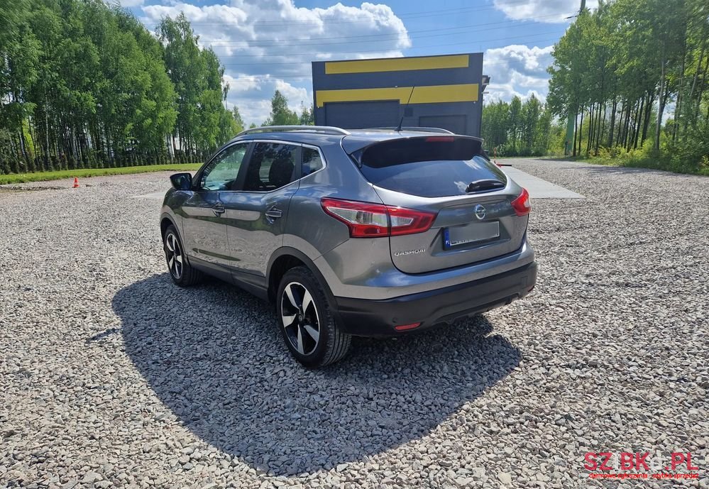 2016' Nissan Qashqai 1.2 Dig-T N-Connecta photo #2