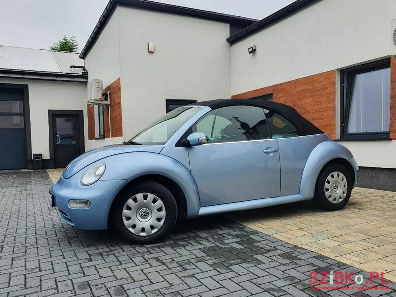 2003' Volkswagen New Beetle photo #3