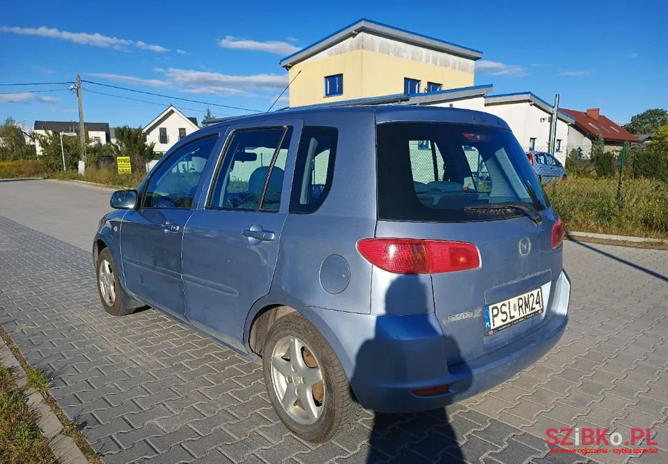2005' Mazda 2 photo #4