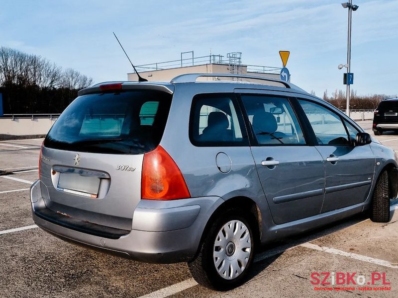 2004' Peugeot 307 1.6 Hdi Premium photo #4