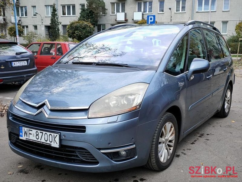 2007' Citroen C4 Grand Picasso photo #2