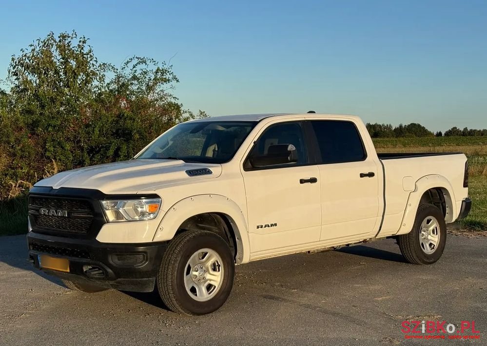 2019' Dodge Ram 1500 5.7 4X4 photo #2