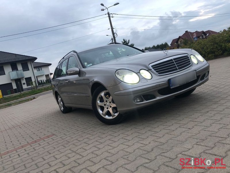 2006' Mercedes-Benz E-Class 200 T Kompressor photo #4