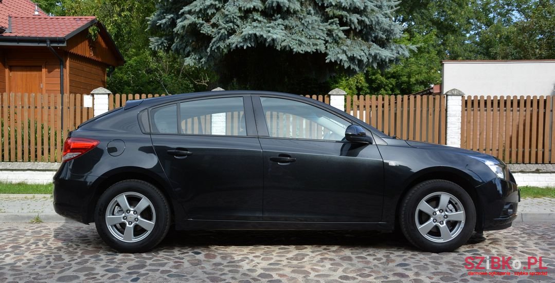 2012' Chevrolet Cruze photo #3