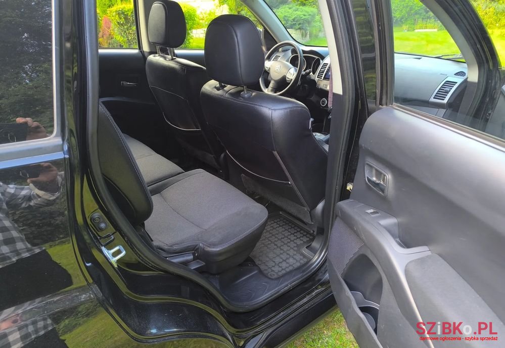 2009' Citroen C-Crosser 2.4 Exclusive photo #6