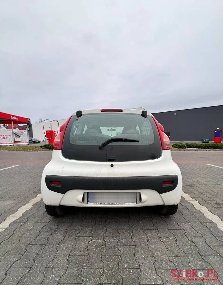 2006' Peugeot 107 1.4 Hdi Trendy photo #5