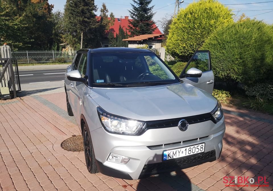 2016' SsangYong Tivoli photo #5