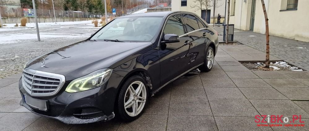 2013' Mercedes-Benz E-Class photo #6