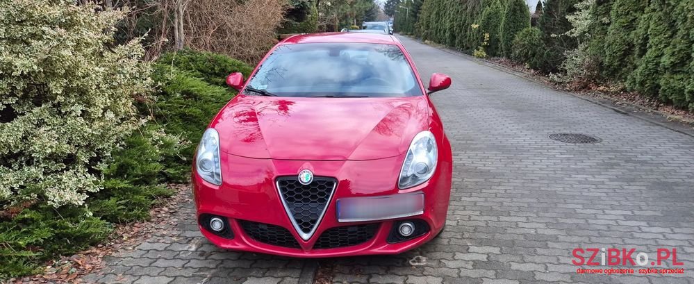 2015' Alfa Romeo Giulietta photo #1