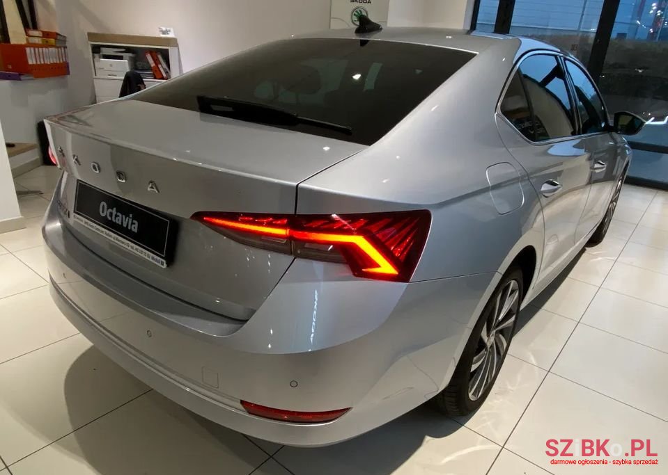 2020' Skoda Octavia photo #4