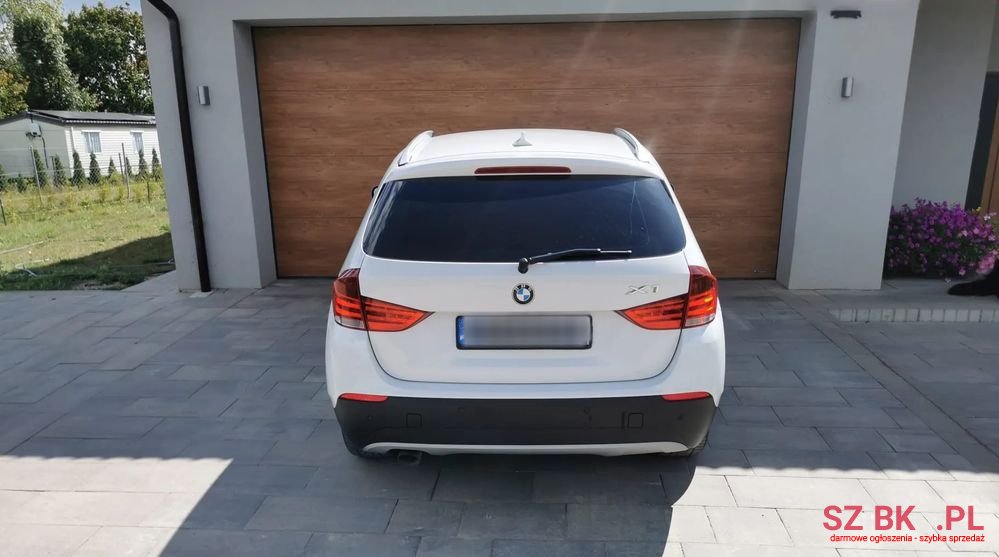 2010' BMW X1 Sdrive18D photo #5