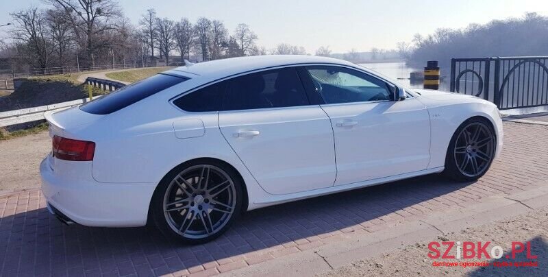 2010' Audi S5 photo #3