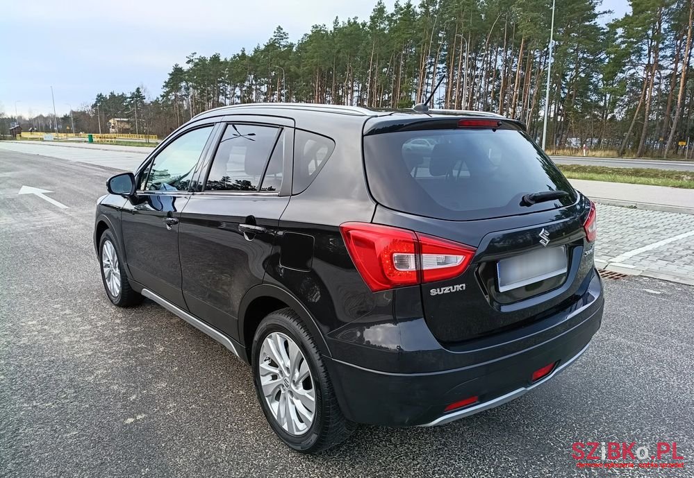 2017' Suzuki SX4 S-Cross photo #2