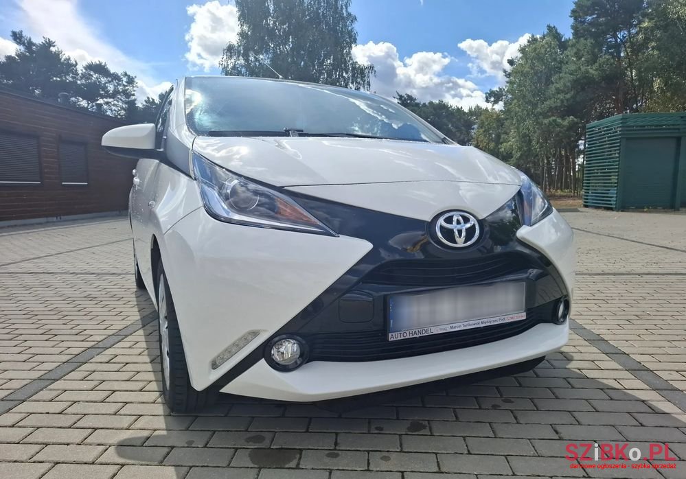 2016' Toyota Aygo photo #3