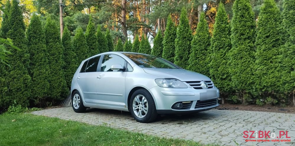 2005' Volkswagen Golf 1.9 Tdi Edition photo #2